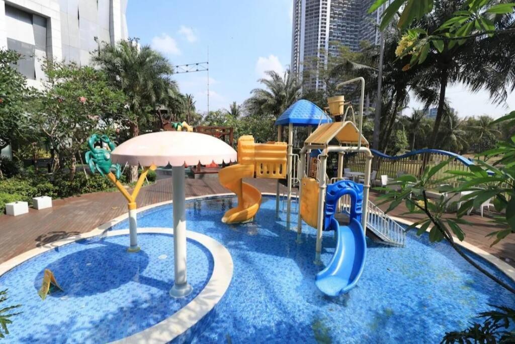 The Mansion Kemayoran 4 Pax Appartement Jakarta